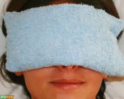 warm eye compress blepharitis